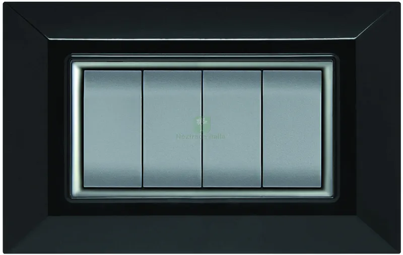 PLACCA PLAIN Col. Nero 4 posti — Interruttori e prese — rif. FERX.VIT58176