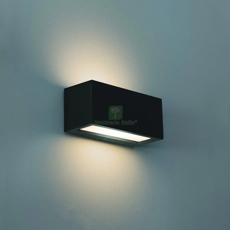 Applique Bidirezionale Rettangolare a LED Reverso 1 Slot E27 Col. Nero — Illuminazione — rif. FERX.VIT57110