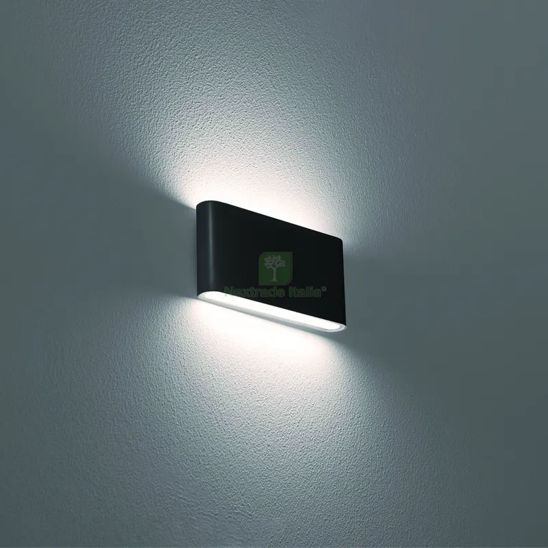 Applique Bidirezionale Rettangolare LED Forma 12 W-820 lm-3.000K /4.000K/6000K Col. Nero — Illuminazione — rif. FERX.VIT57112 Applique Bidirezionale Rettangolare LED Forma 12 W-820 lm-3.000K /4.000K/6000K Col. Nero — Illuminazione — rif. FERX.VIT57112