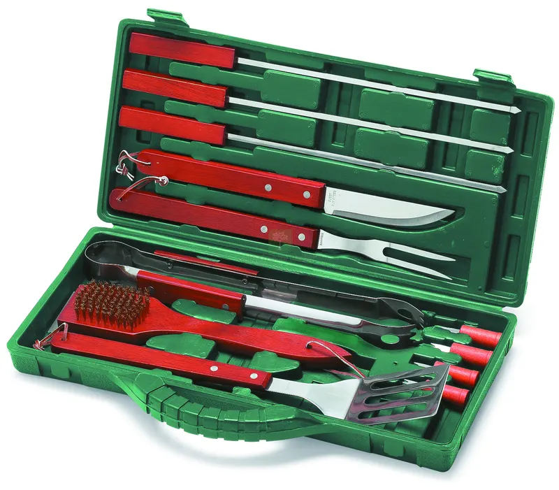 Set Utensili per Barbecue Valigetta 12 Pezzi manico da cm. 40 — Set di attrezzi — rif. FERX.VIT58732 Set Utensili per Barbecue Valigetta 12 Pezzi manico da cm. 40 — Set di attrezzi — rif. FERX.VIT58732