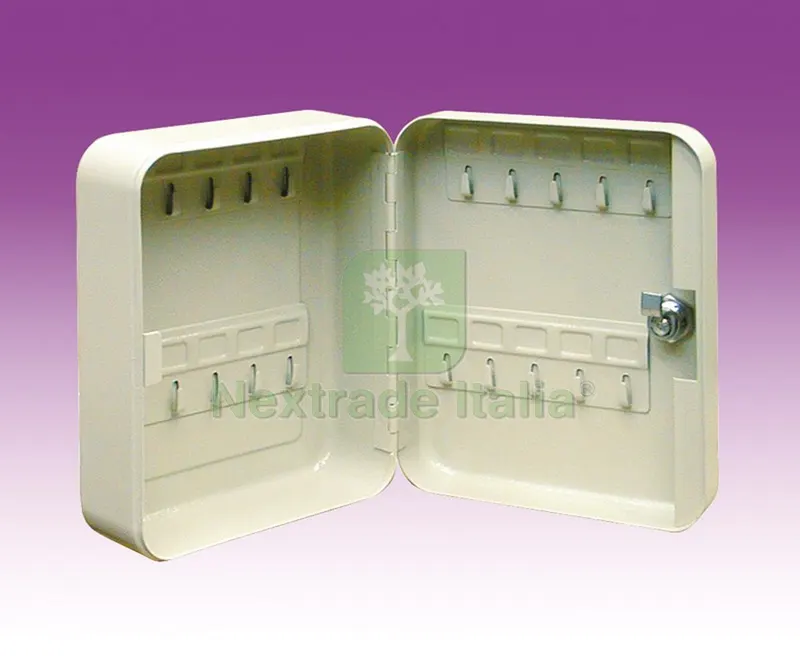 Cassetta Portachiavi 20 posti mm. 160x80x200 h — Casalinghi e organizzazione — rif. FERX.VIT20395 Cassetta Portachiavi 20 posti mm. 160x80x200 h — Casalinghi e organizzazione — rif. FERX.VIT20395