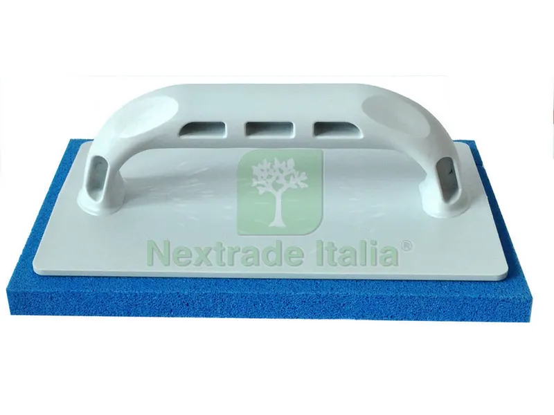 FRATTAZZO IN GOMMA MANICO IN PLASTICA Col. Blu (a grana fine) cm. 10x24 — Utensili muratura — rif. FERX.VIT36272 FRATTAZZO IN GOMMA MANICO IN PLASTICA Col. Blu (a grana fine) cm. 10x24 — Utensili muratura — rif. FERX.VIT36272