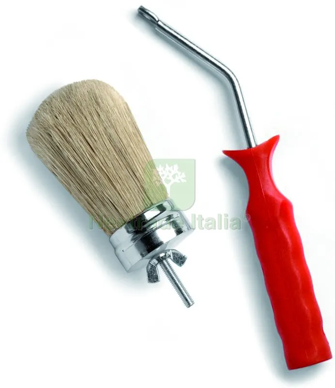 PENNELLO CON MANICO GUIPON cm. 26 — Pennelli e rulli — rif. FERX.VIT57371 PENNELLO CON MANICO GUIPON cm. 26 — Pennelli e rulli — rif. FERX.VIT57371