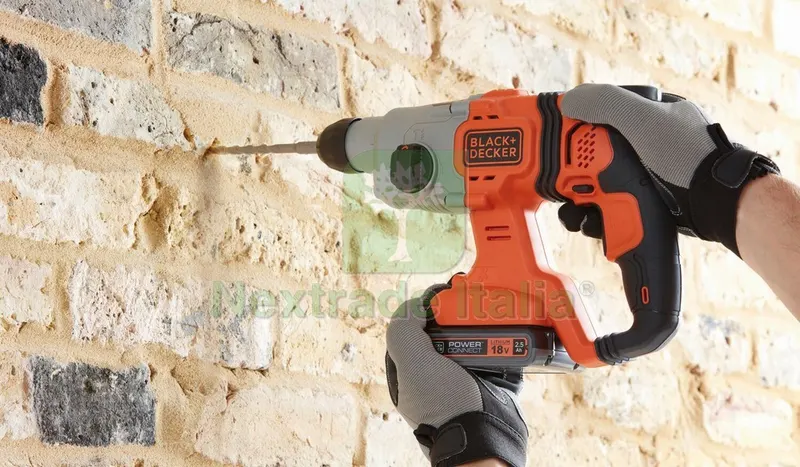 Black+Decker Tassellatore a Batteria BCD900E2K-QW SDS 18V 2 batterie 2,5 Ah — Trapani e avvitatori — rif. FERX.VIT56237 — foto 2 Black+Decker Tassellatore a Batteria BCD900E2K-QW SDS 18V 2 batterie 2,5 Ah — Trapani e avvitatori — rif. FERX.VIT56237 — foto 2
