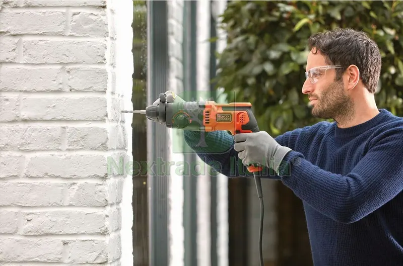 Black+Decker MARTELLO TASSELLATORE SCALPELLATORE BEHS01-QS SDS 650 W — Trapani e avvitatori — rif. FERX.VIT56247 — foto 3 Black+Decker MARTELLO TASSELLATORE SCALPELLATORE BEHS01-QS SDS 650 W — Trapani e avvitatori — rif. FERX.VIT56247 — foto 3
