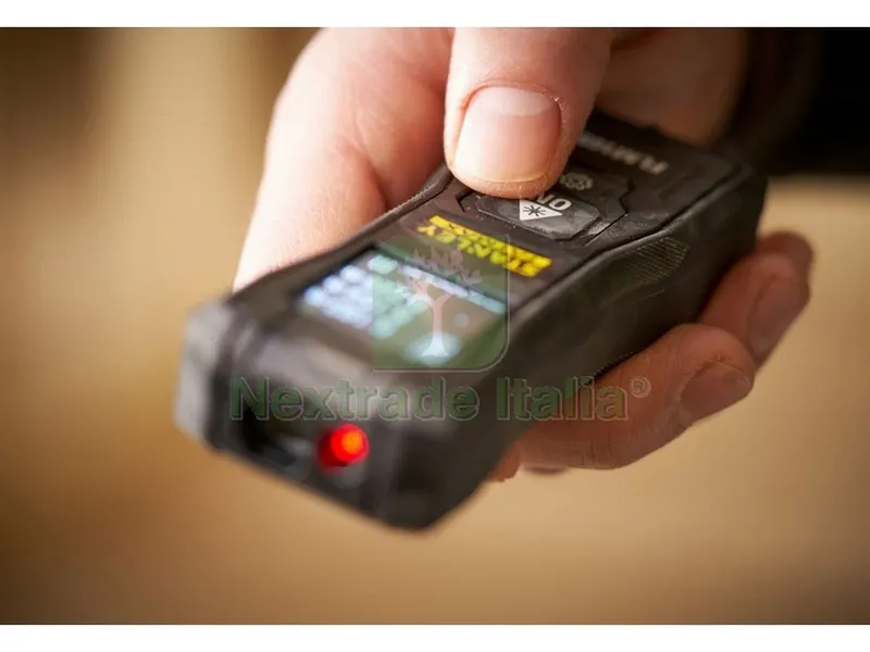 RILEVATORE DI DISTANZE METRO LASER FATMAX FLM165 mt.50 — Misurazione e taglio manuale — rif. FERX.VIT54626 — foto 3 RILEVATORE DI DISTANZE METRO LASER FATMAX FLM165 mt.50 — Misurazione e taglio manuale — rif. FERX.VIT54626 — foto 3