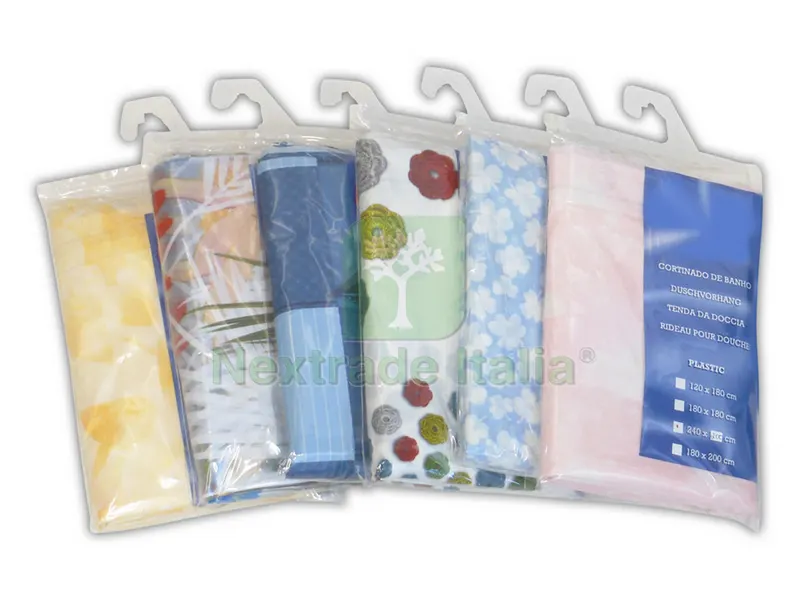 TENDA PER DOCCIA IN PVC Box 6 pz. (fantasie assortite) cm. 240x200 h — Accessori bagno — rif. FERX.VIT38010 TENDA PER DOCCIA IN PVC Box 6 pz. (fantasie assortite) cm. 240x200 h — Accessori bagno — rif. FERX.VIT38010
