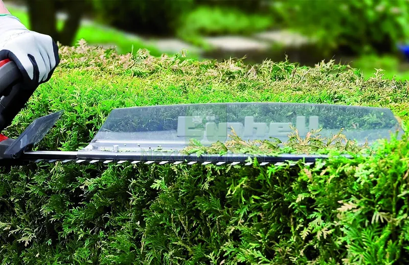 TAGLIASIEPI A BATTERIA GE-CH 1855/1 LI KIT 18V 2,5Ah lunghezza lama cm. 62 - taglio cm. 55 — Attrezzi da giardino a motore — rif. FERX.VIT55806 — foto 2