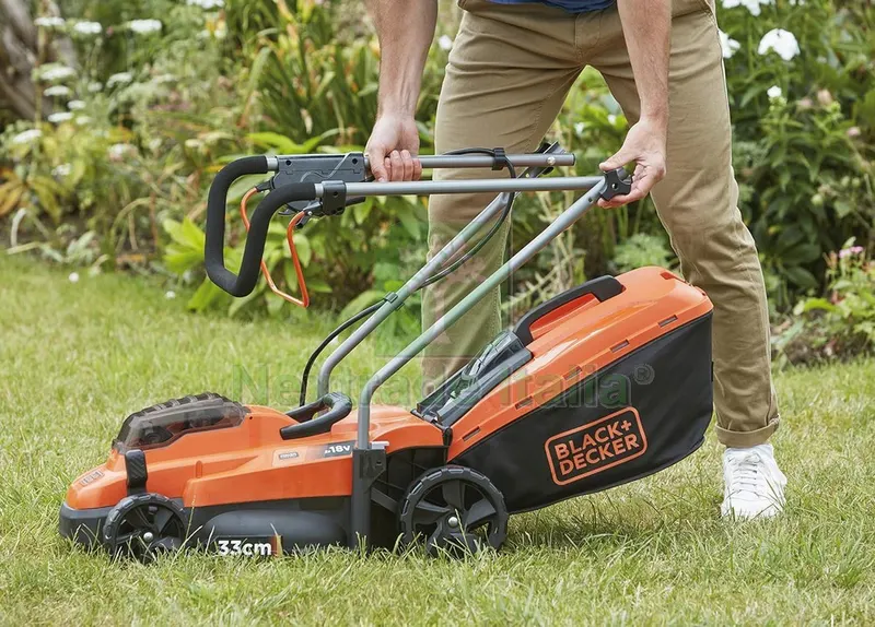 Black+Decker TOSAERBA A BATTERIA BCMW3318L2-QW 18V 2 batterie 2,5 Ah — Attrezzi da giardino a motore — rif. FERX.VIT56228 — foto 3