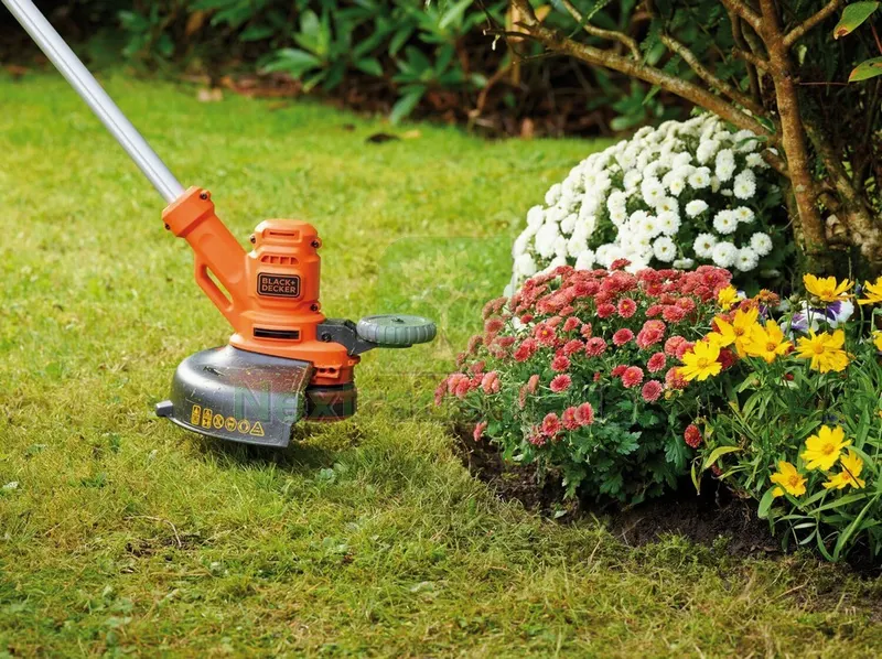 Black+Decker TAGLIABORDI ELETTRICO BESTA530-QS 550 W asta telescopica — Attrezzi da giardino a motore — rif. FERX.VIT56227 — foto 2 Black+Decker TAGLIABORDI ELETTRICO BESTA530-QS 550 W asta telescopica — Attrezzi da giardino a motore — rif. FERX.VIT56227 — foto 2