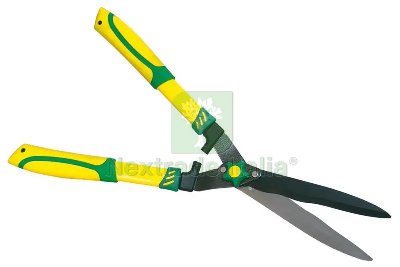 TAGLIASIEPI CON LAME ONDULATE cm. 61 — Attrezzi da giardino a motore — rif. FERX.VIT23241 TAGLIASIEPI CON LAME ONDULATE cm. 61 — Attrezzi da giardino a motore — rif. FERX.VIT23241
