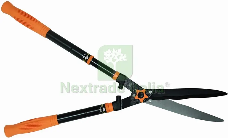 TAGLIASIEPI TELESCOPICO CON LAME ONDULATE cm. 63,5¸84 — Attrezzi da giardino a motore — rif. FERX.VIT23230 — foto 2 TAGLIASIEPI TELESCOPICO CON LAME ONDULATE cm. 63,5¸84 — Attrezzi da giardino a motore — rif. FERX.VIT23230 — foto 2