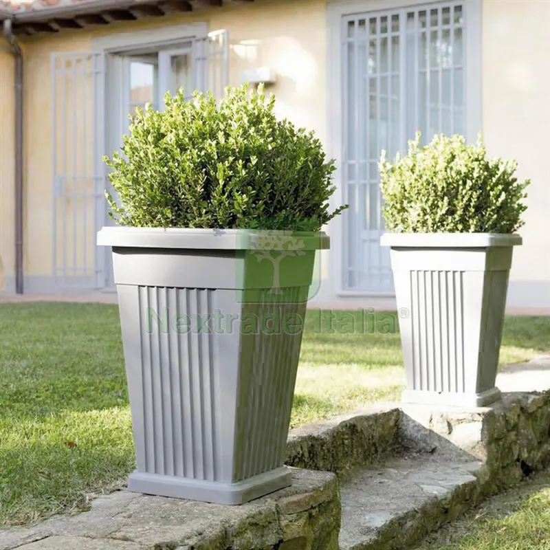 VASO PIRAMIDE Col. Bianco cm. 40x40x59 h — Vasi e fioriere — rif. FERX.VIT53090 — foto 2