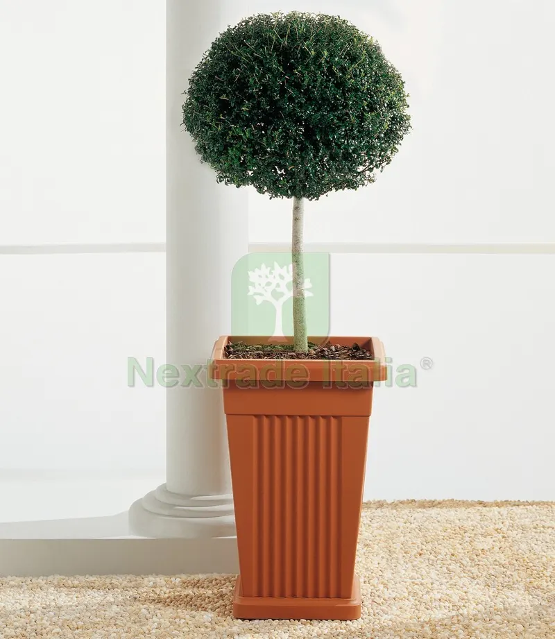 VASO PIRAMIDE Col. Terracotta cm. 40x40x59 h — Vasi e fioriere — rif. FERX.VIT53088 — foto 3 VASO PIRAMIDE Col. Terracotta cm. 40x40x59 h — Vasi e fioriere — rif. FERX.VIT53088 — foto 3