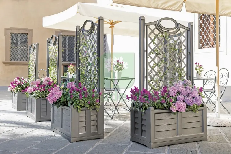 FIORIERA CON SPALLIERA SEPAR+ Col. Antracite lt. 120 cm. 80x42x150 h — Vasi e fioriere — rif. FERX.VIT55891 — foto 2 FIORIERA CON SPALLIERA SEPAR+ Col. Antracite lt. 120 cm. 80x42x150 h — Vasi e fioriere — rif. FERX.VIT55891 — foto 2