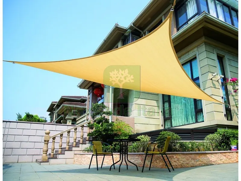 Vela Ombreggiante Triangolare Col. Beige mt. 5x5x5 — Tempo libero outdoor — rif. FERX.VIT43586 Vela Ombreggiante Triangolare Col. Beige mt. 5x5x5 — Tempo libero outdoor — rif. FERX.VIT43586