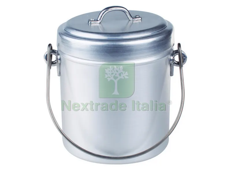 PENTOLINO LATTE CON COPERCHIO Ø cm. 10x10 h (lt. 0,6) — Casalinghi e organizzazione — rif. FERX.VIT40695 PENTOLINO LATTE CON COPERCHIO Ø cm. 10x10 h (lt. 0,6) — Casalinghi e organizzazione — rif. FERX.VIT40695
