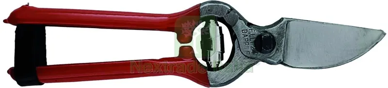 FORBICI PER POTATURA cm. 23 — Attrezzi da giardino — rif. FERX.VIT23642 FORBICI PER POTATURA cm. 23 — Attrezzi da giardino — rif. FERX.VIT23642
