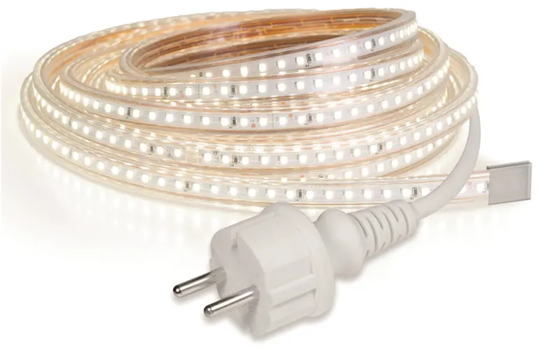 Suprema STRISCIA LED Luce Calda 7 W/m - 120 Led/m - 700 Lumen/mt , IP65, 5 mt. — Illuminazione — rif. FERX.VIT60473 Suprema STRISCIA LED Luce Calda 7 W/m - 120 Led/m - 700 Lumen/mt , IP65, 5 mt. — Illuminazione — rif. FERX.VIT60473