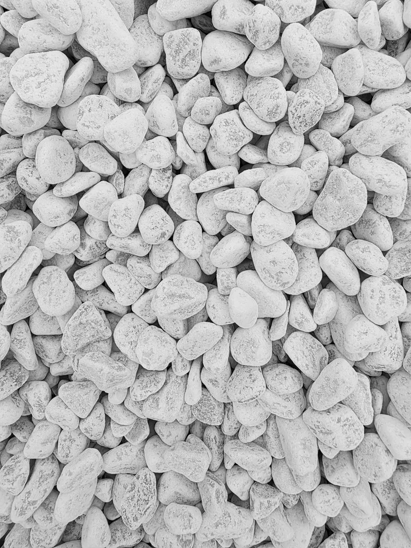 CIOTTOLI BIANCHI DI MARMO ''BIANCO CARRARA'' mm. 15-25 - kg. 20 — Isolanti e reti — rif. FERX.VIT61159